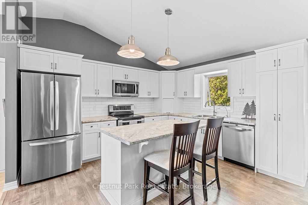 683177 Chatsworth Road 24, Chatsworth, Ontario  N0H 2V0 - Photo 9 - X12391201