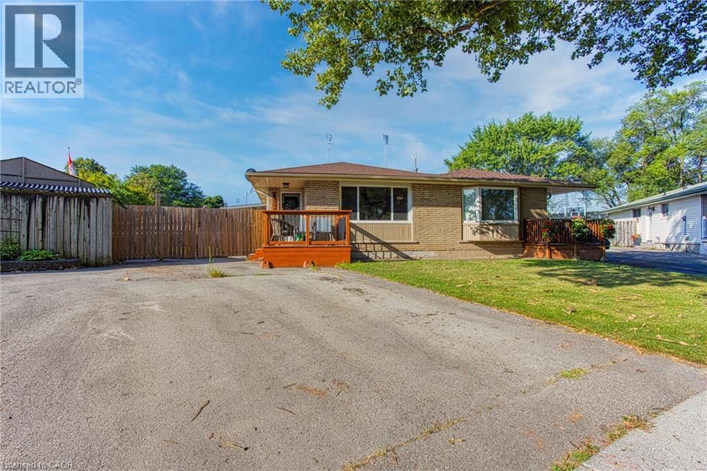 4453 MEADOWVALE Drive Unit# Lower, Niagara Falls, Ontario