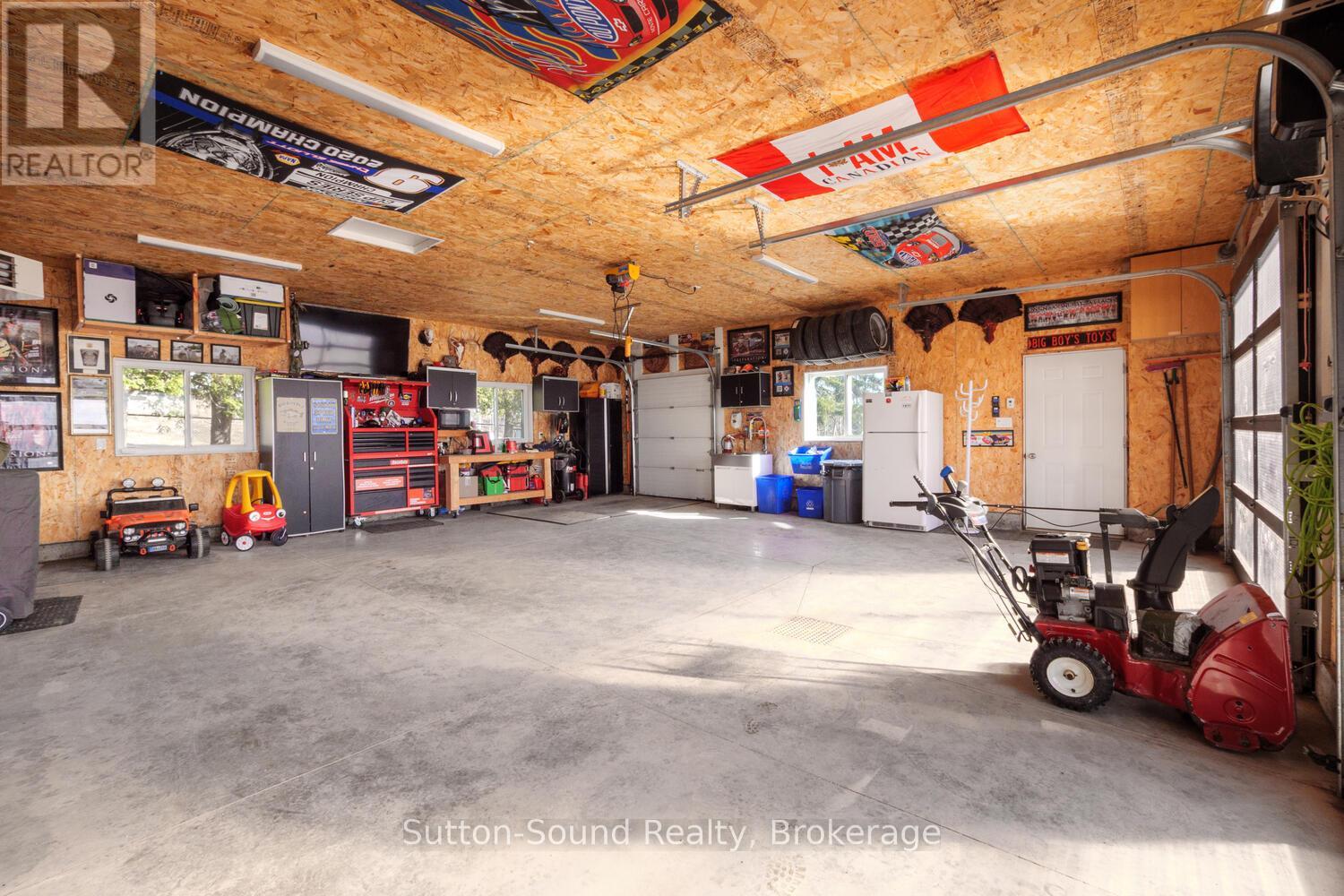 202093 21 Highway, Georgian Bluffs, Ontario  N4K 5N7 - Photo 24 - X12391263
