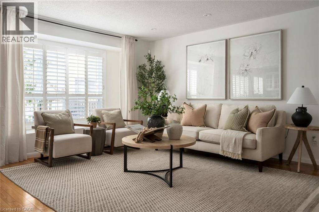 3932 Regatta Court, Mississauga, Ontario  L5M 6L9 - Photo 10 - 40767816