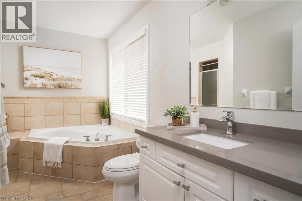 3932 Regatta Court, Mississauga, Ontario  L5M 6L9 - Photo 29 - 40767816