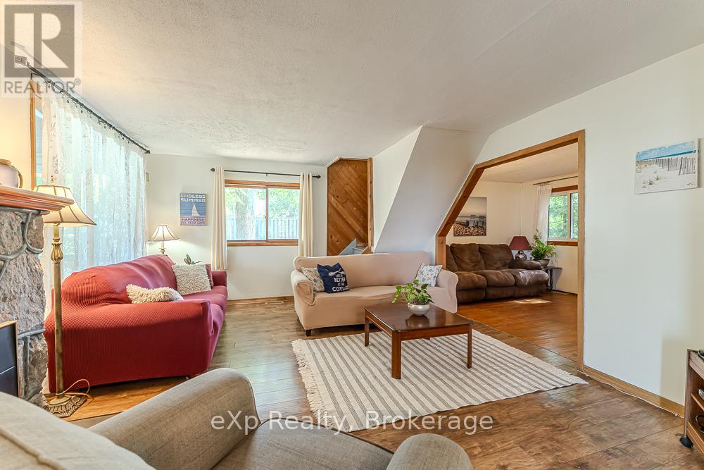 212 Green Street, Saugeen Shores, Ontario  N0H 2C0 - Photo 13 - X12391568