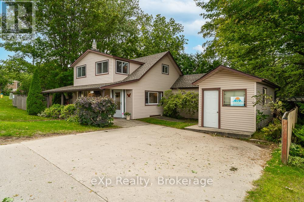212 Green Street, Saugeen Shores, Ontario  N0H 2C0 - Photo 2 - X12391568