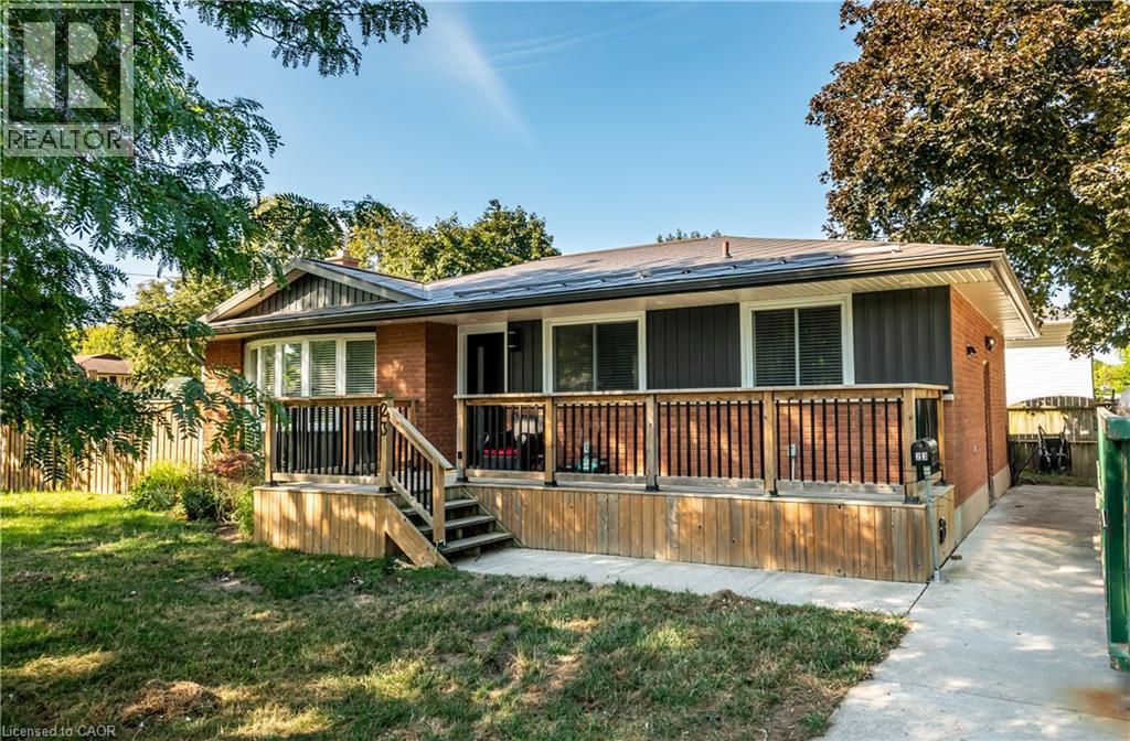 23 Wakelin Terrace, St. Catharines, Ontario  L2M 4K4 - Photo 2 - 40763876