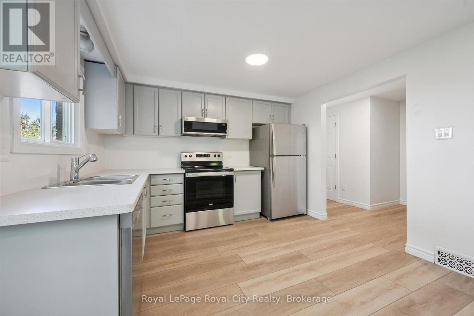43 Koch Drive, Guelph, Ontario  N1G 4G6 - Photo 12 - X12392407