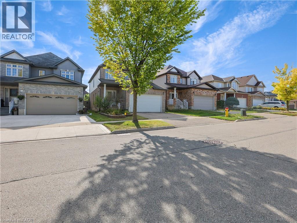 36 Lemon Grass Street, Kitchener, Ontario  N2N 3R5 - Photo 2 - 40768099