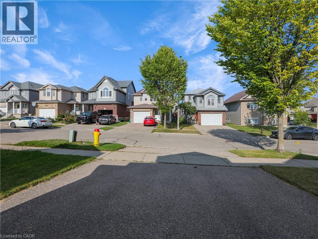 36 Lemon Grass Street, Kitchener, Ontario  N2N 3R5 - Photo 5 - 40768099