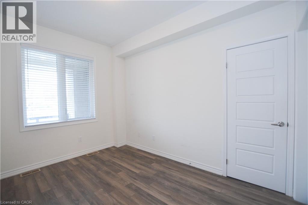 10 Daylily Lane Lane, Kitchener, Ontario  N2R 0L7 - Photo 14 - 40768150