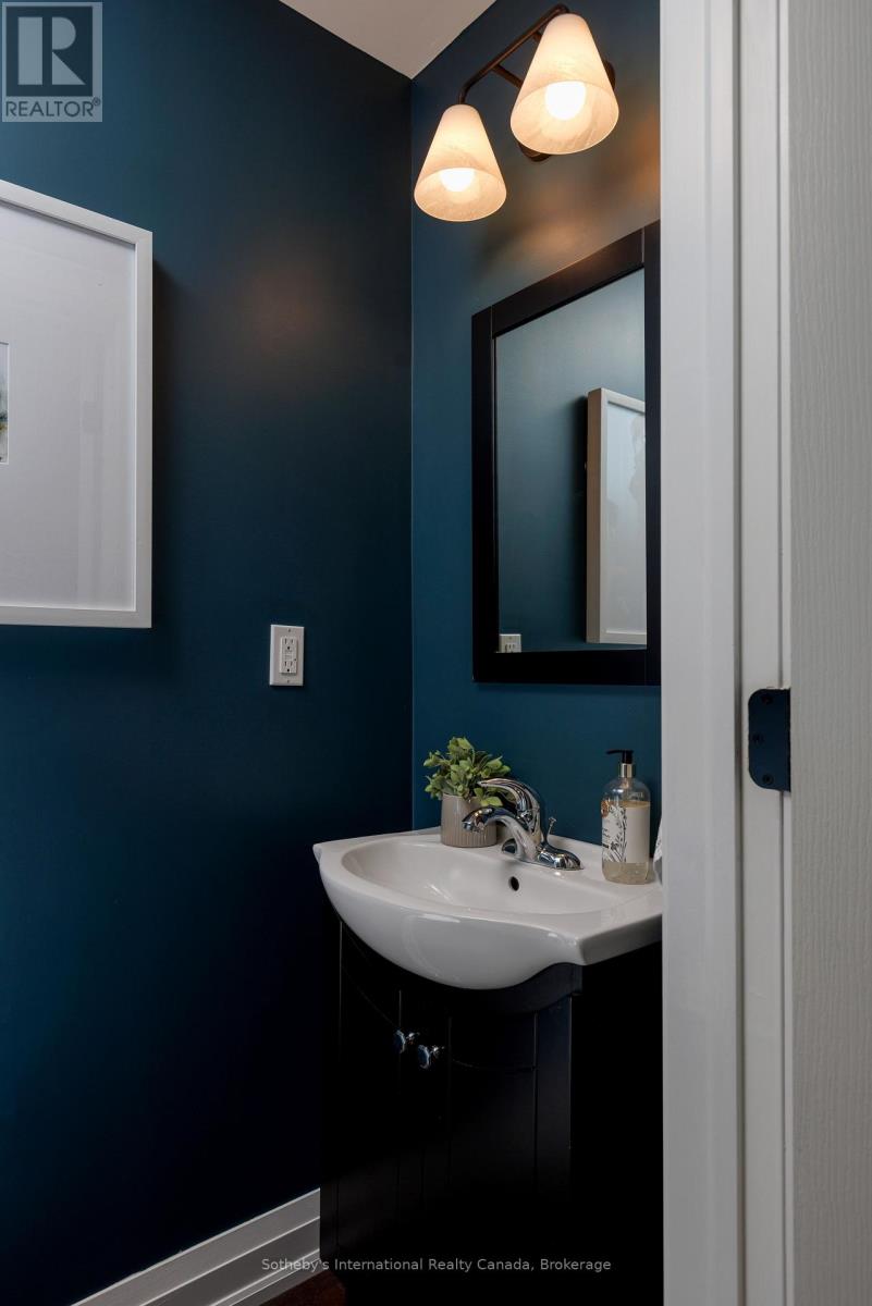 24 Parkview Heights, Toronto, Ontario  M1N 2V4 - Photo 13 - E12393330