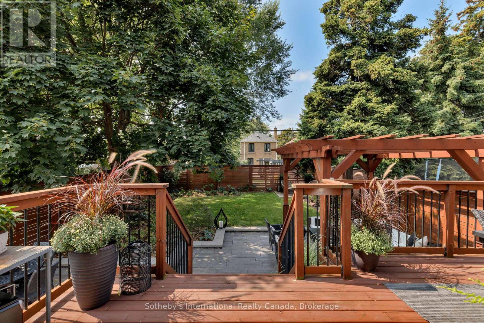 24 Parkview Heights, Toronto, Ontario  M1N 2V4 - Photo 38 - E12393330