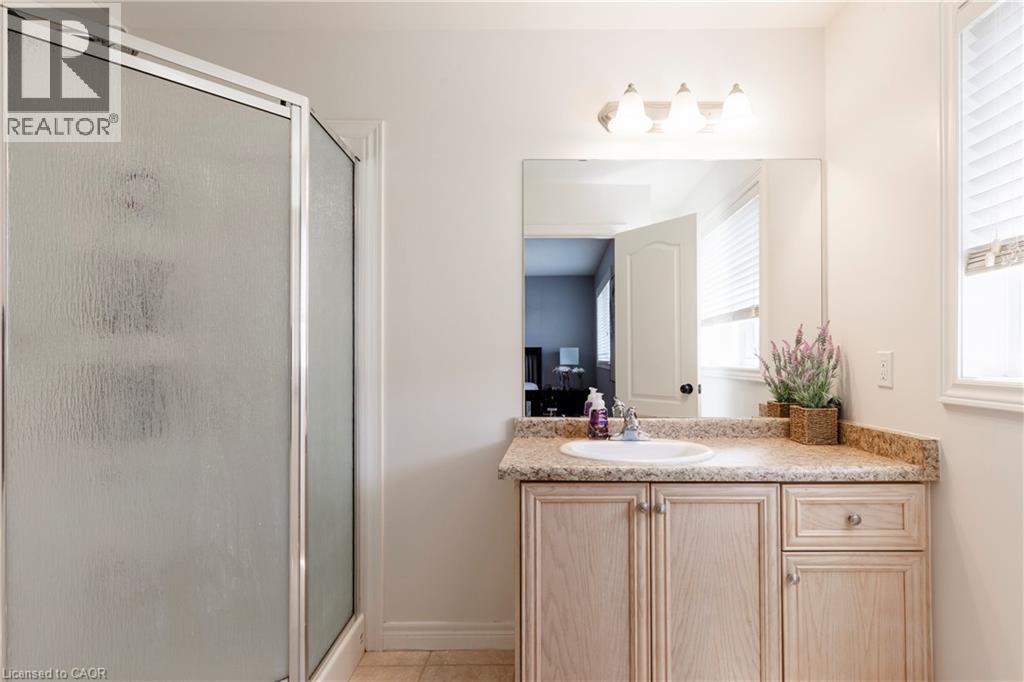 56 Marina Point Crescent, Hamilton, Ontario  L8E 0E4 - Photo 41 - 40767216