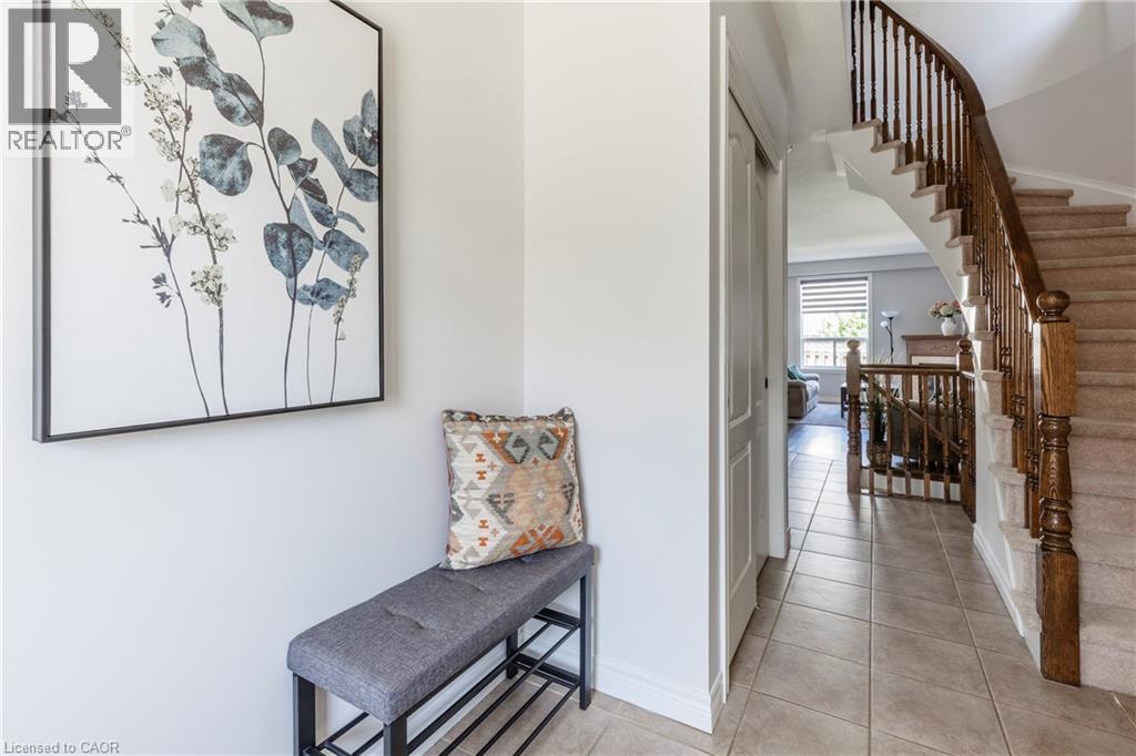 56 Marina Point Crescent, Hamilton, Ontario  L8E 0E4 - Photo 6 - 40767216