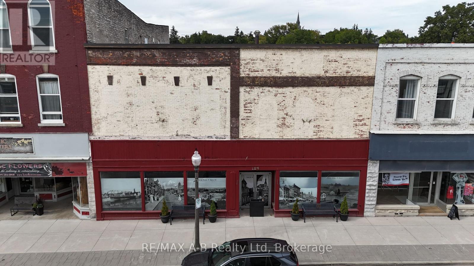 125 QUEEN STREET E, St. Marys, Ontario