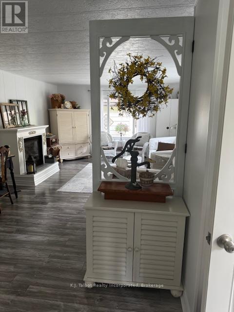 213 Chestnut Drive Drive S, Central Huron, Ontario  N0M 1G0 - Photo 10 - X12397405