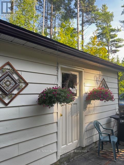 213 Chestnut Drive Drive S, Central Huron, Ontario  N0M 1G0 - Photo 30 - X12397405