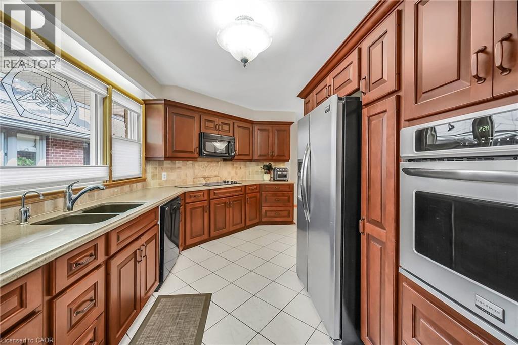103 Bertram Drive, Dundas, Ontario  L9H 4T8 - Photo 19 - 40767663