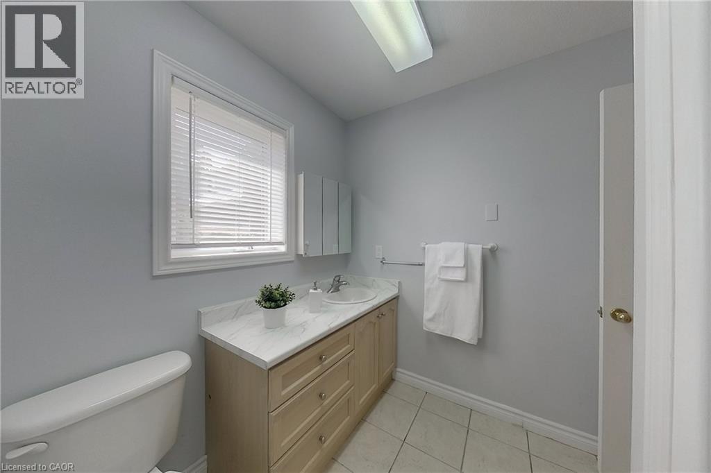 517 Buckingham Boulevard, Waterloo, Ontario  N2T 2T9 - Photo 20 - 40768672