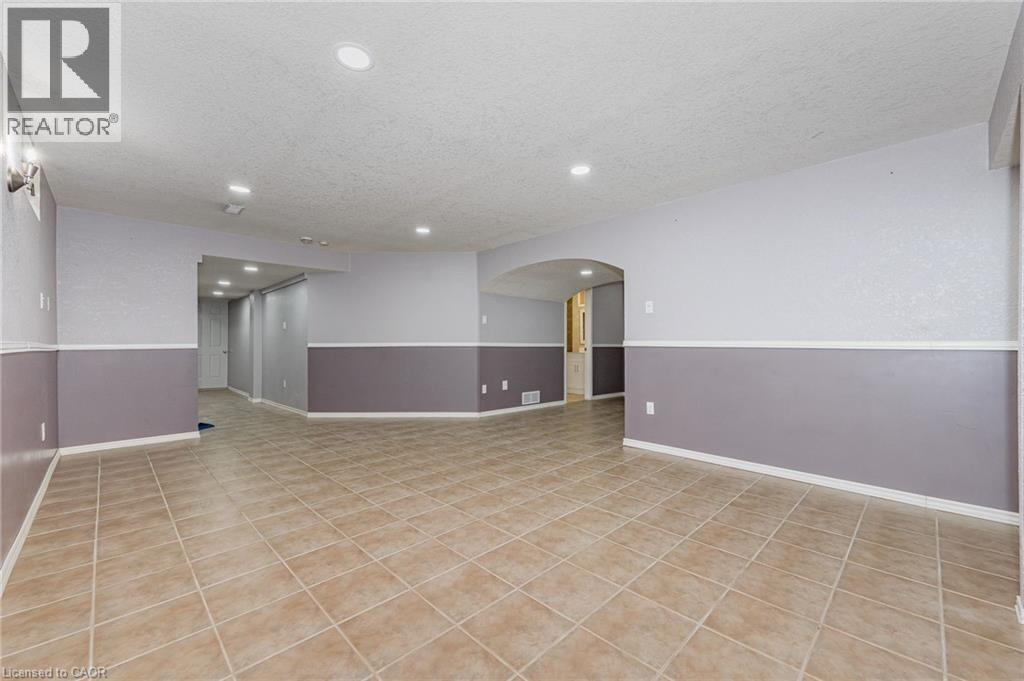 830 Brandenburg Boulevard, Waterloo, Ontario  N2T 2X3 - Photo 45 - 40767683