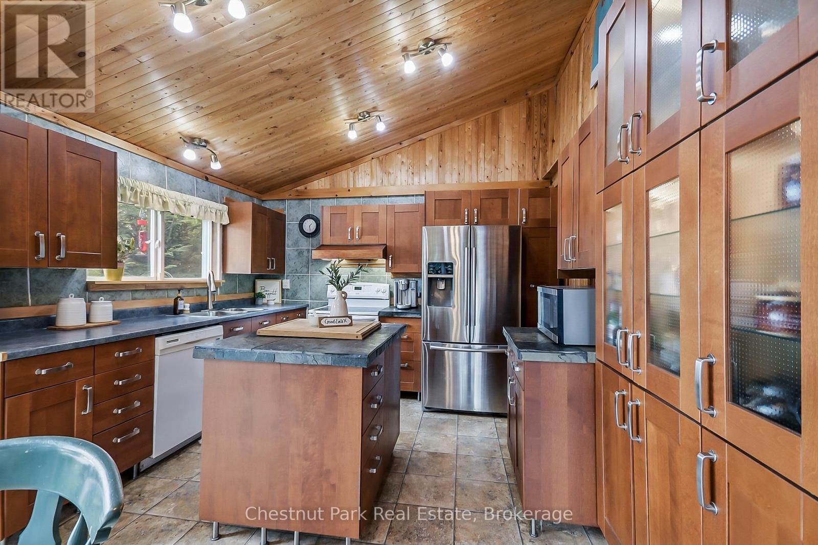 501 North Bay Lake Road, Perry, Ontario  P0A 1J0 - Photo 21 - X12399110