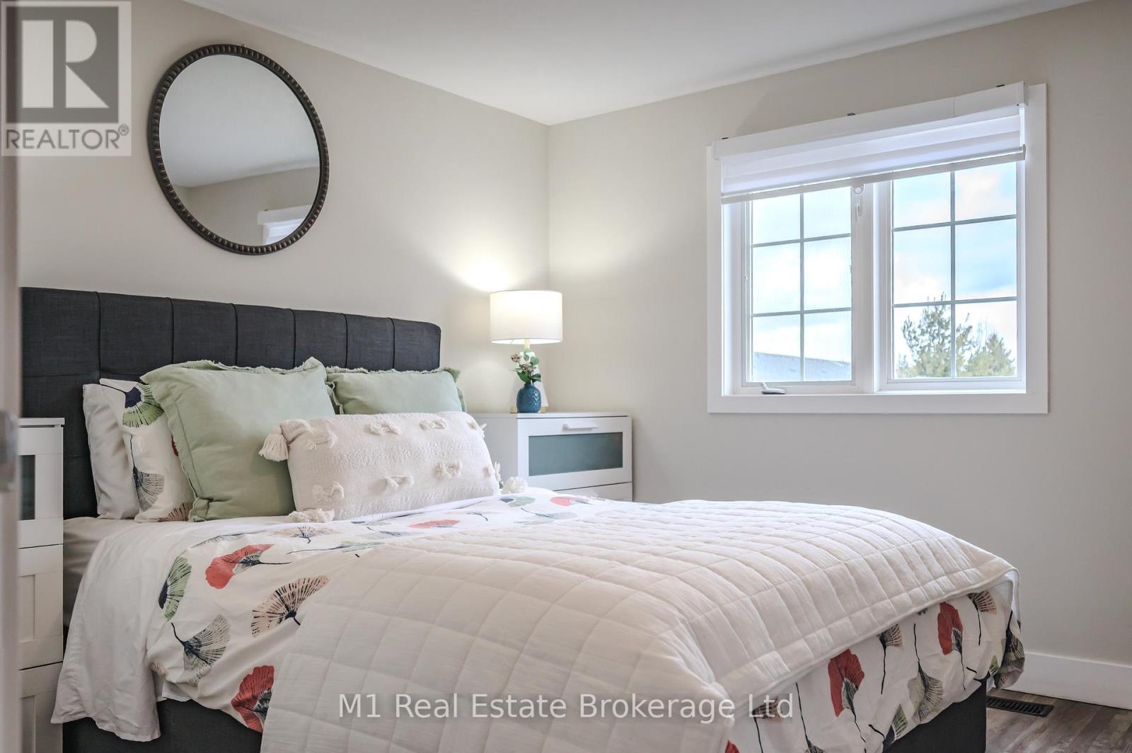 155 Stephanie Drive, Guelph, Ontario  N1K 1X7 - Photo 28 - X12399158