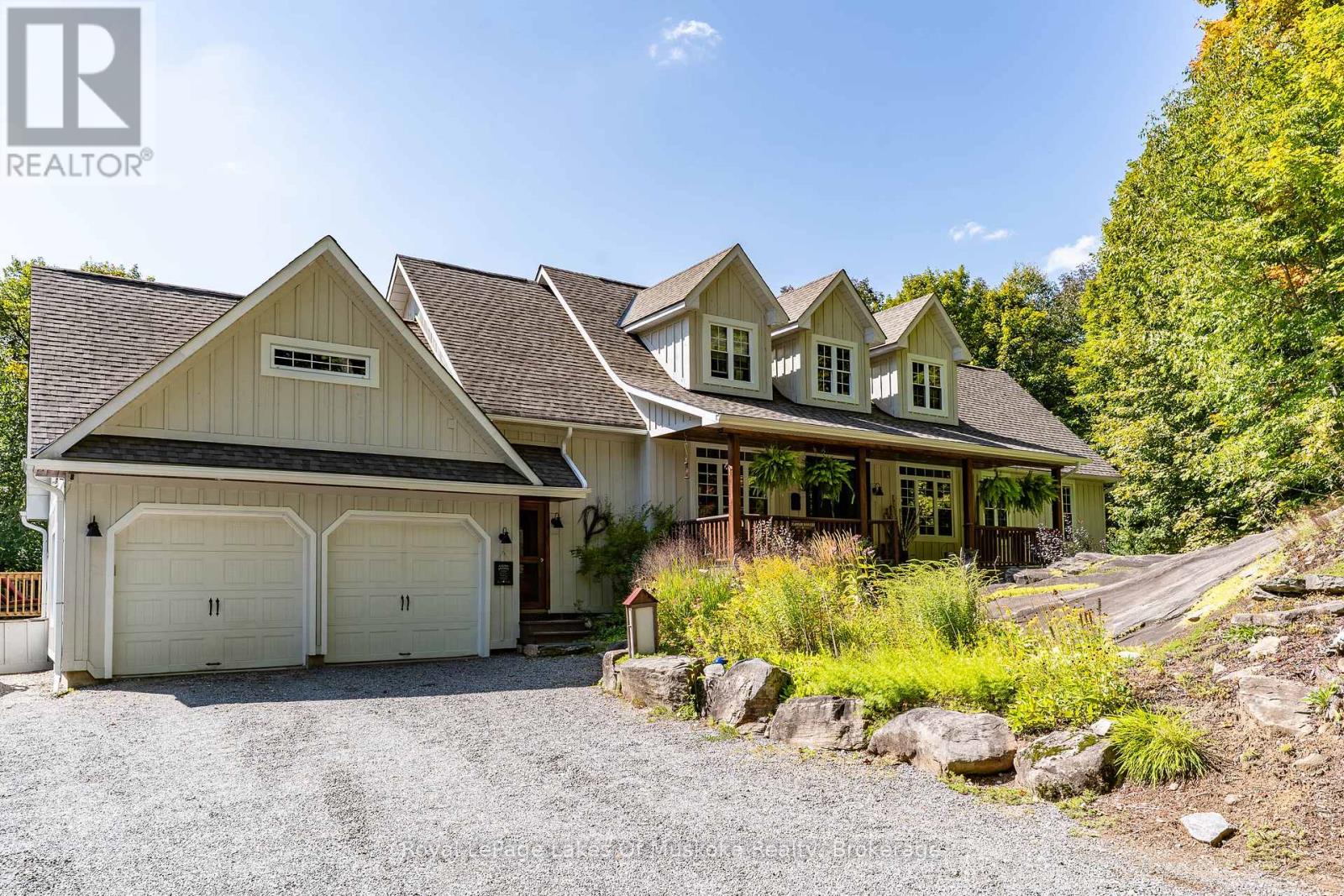 1080 Walkers Glenn Crescent, Lake Of Bays, Ontario  P1H 2J6 - Photo 1 - X12399329
