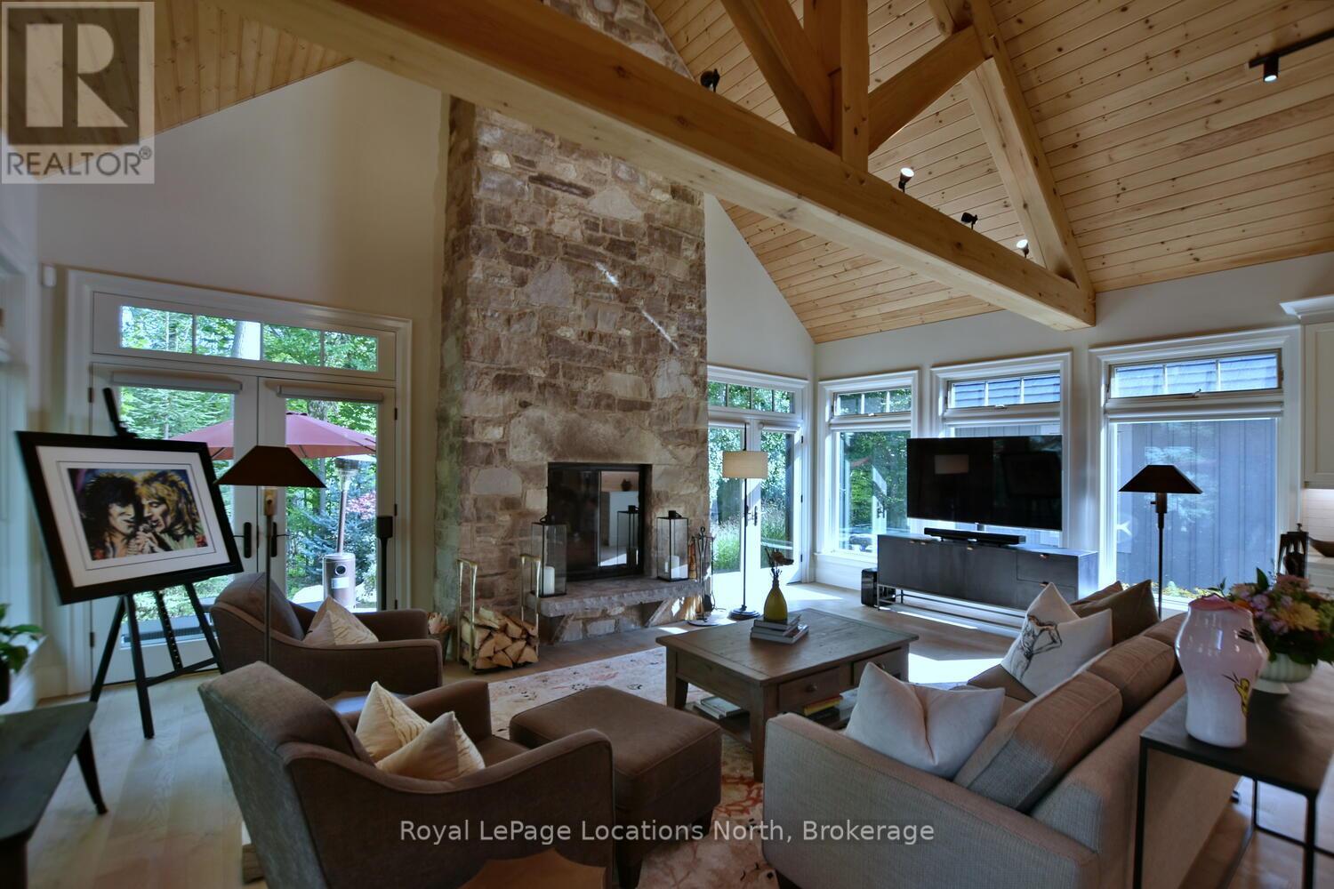107 Stuart Court, Blue Mountains, Ontario  N0H 2P0 - Photo 6 - X12399565