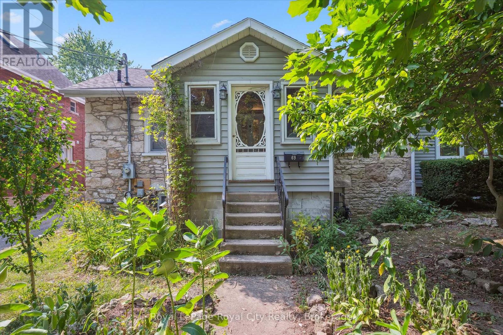 69 Nottingham Street, Guelph, Ontario  N1H 3M9 - Photo 1 - X12400365