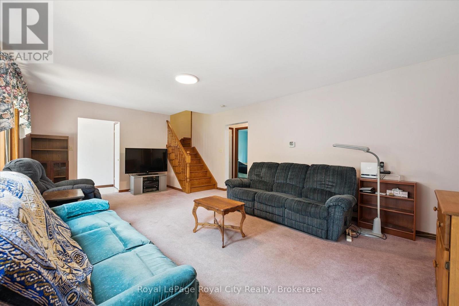 69 Nottingham Street, Guelph, Ontario  N1H 3M9 - Photo 8 - X12400365