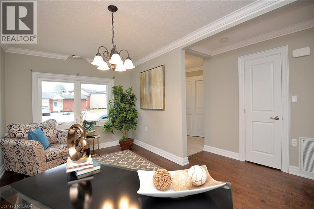 41 Sister Kern Terrace, Hamilton, Ontario  L9B 2M1 - Photo 8 - 40769194