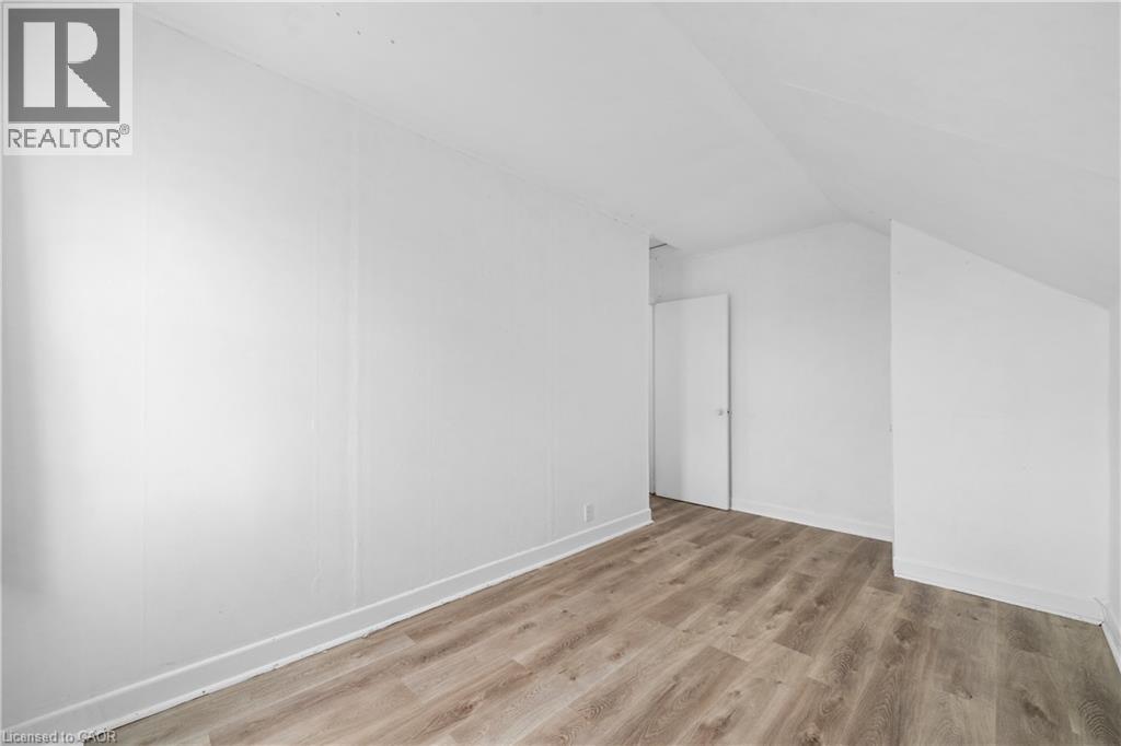 29 Donald Street, Belleville, Ontario  K8P 2J1 - Photo 17 - 40768378