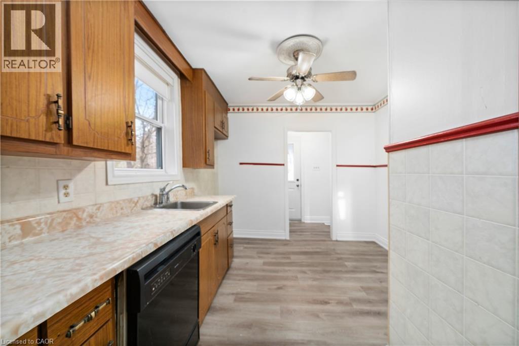 29 Donald Street, Belleville, Ontario  K8P 2J1 - Photo 7 - 40768378