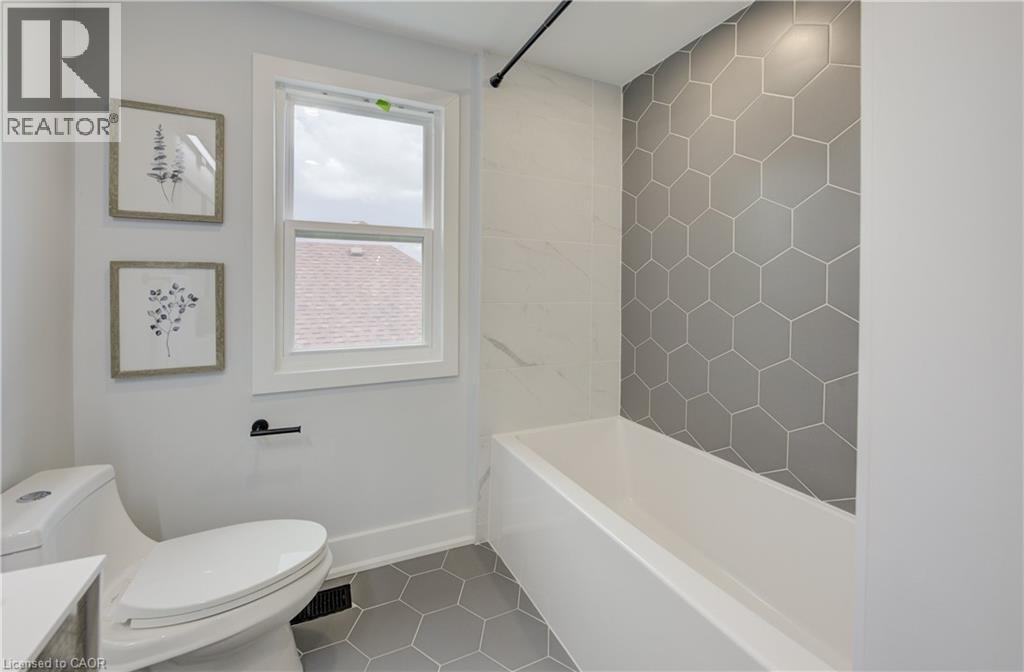 28 Barons Avenue S, Hamilton, Ontario  L8K 2X9 - Photo 27 - 40769166