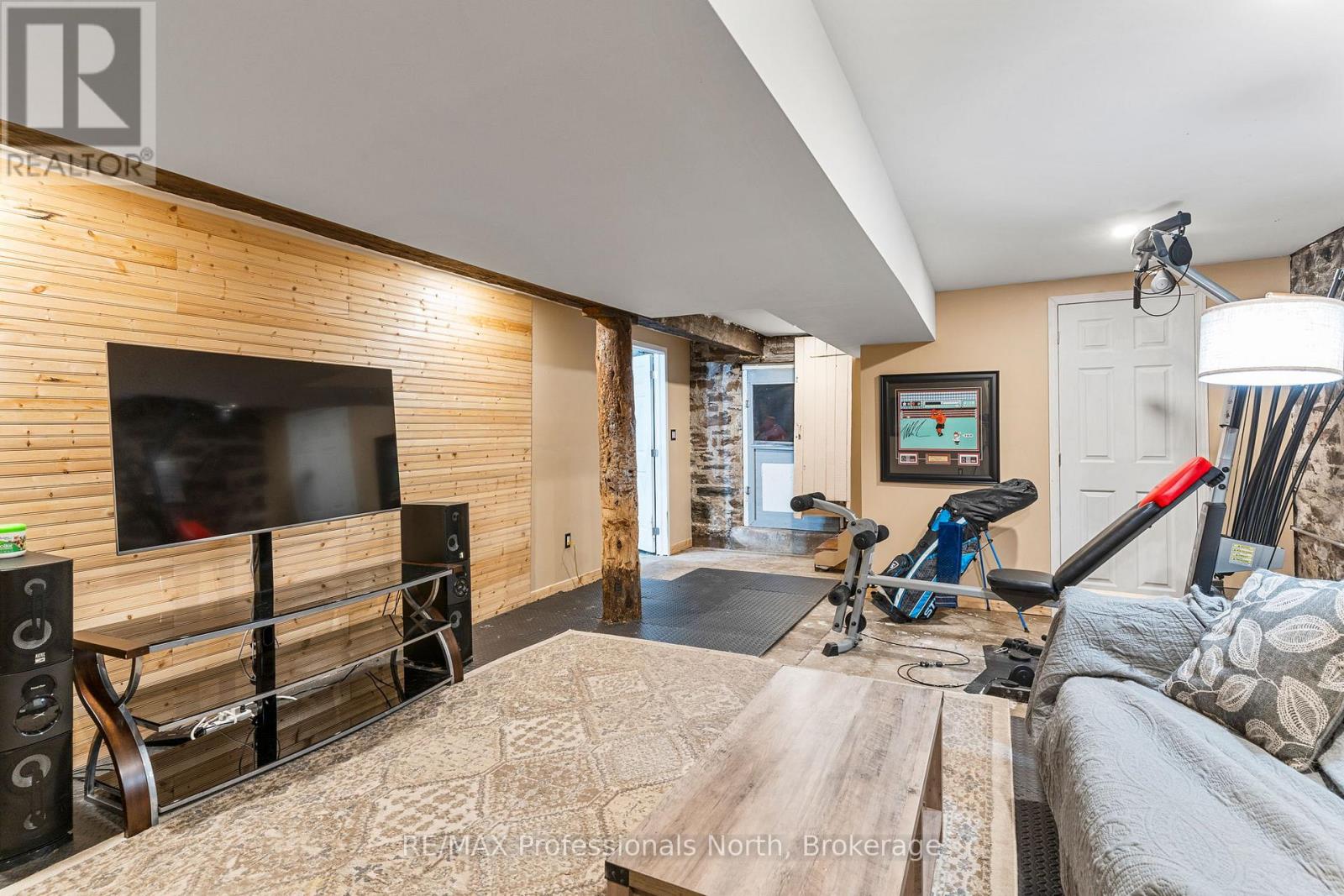 9357 Highway 118 Highway, Minden Hills, Ontario  K0M 2K0 - Photo 22 - X12400827