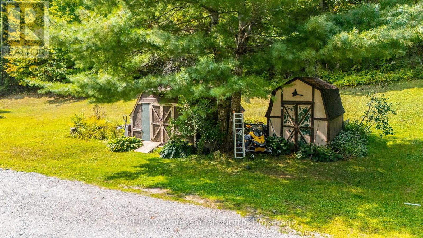 9357 Highway 118 Highway, Minden Hills, Ontario  K0M 2K0 - Photo 30 - X12400827