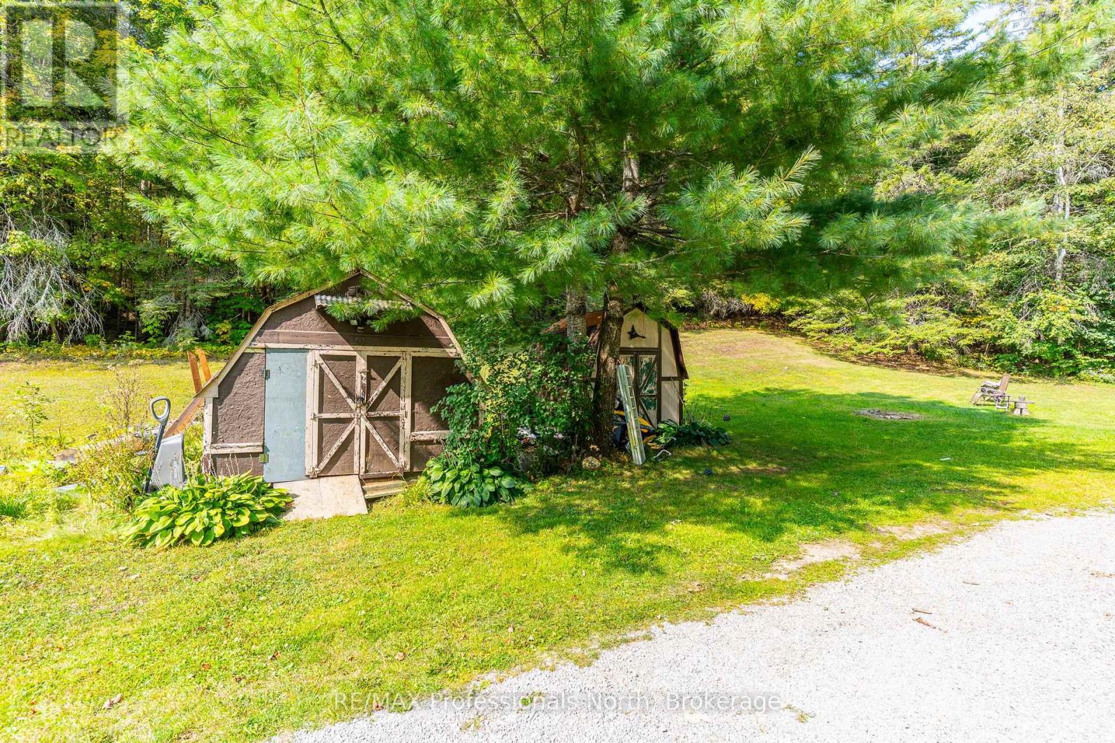 9357 Highway 118 Highway, Minden Hills, Ontario  K0M 2K0 - Photo 31 - X12400827