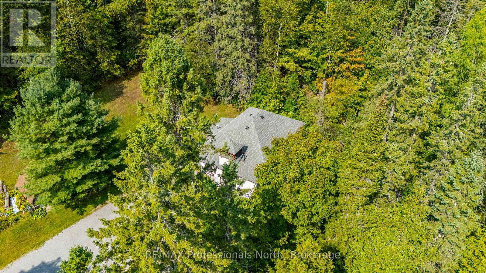9357 Highway 118 Highway, Minden Hills, Ontario  K0M 2K0 - Photo 39 - X12400827