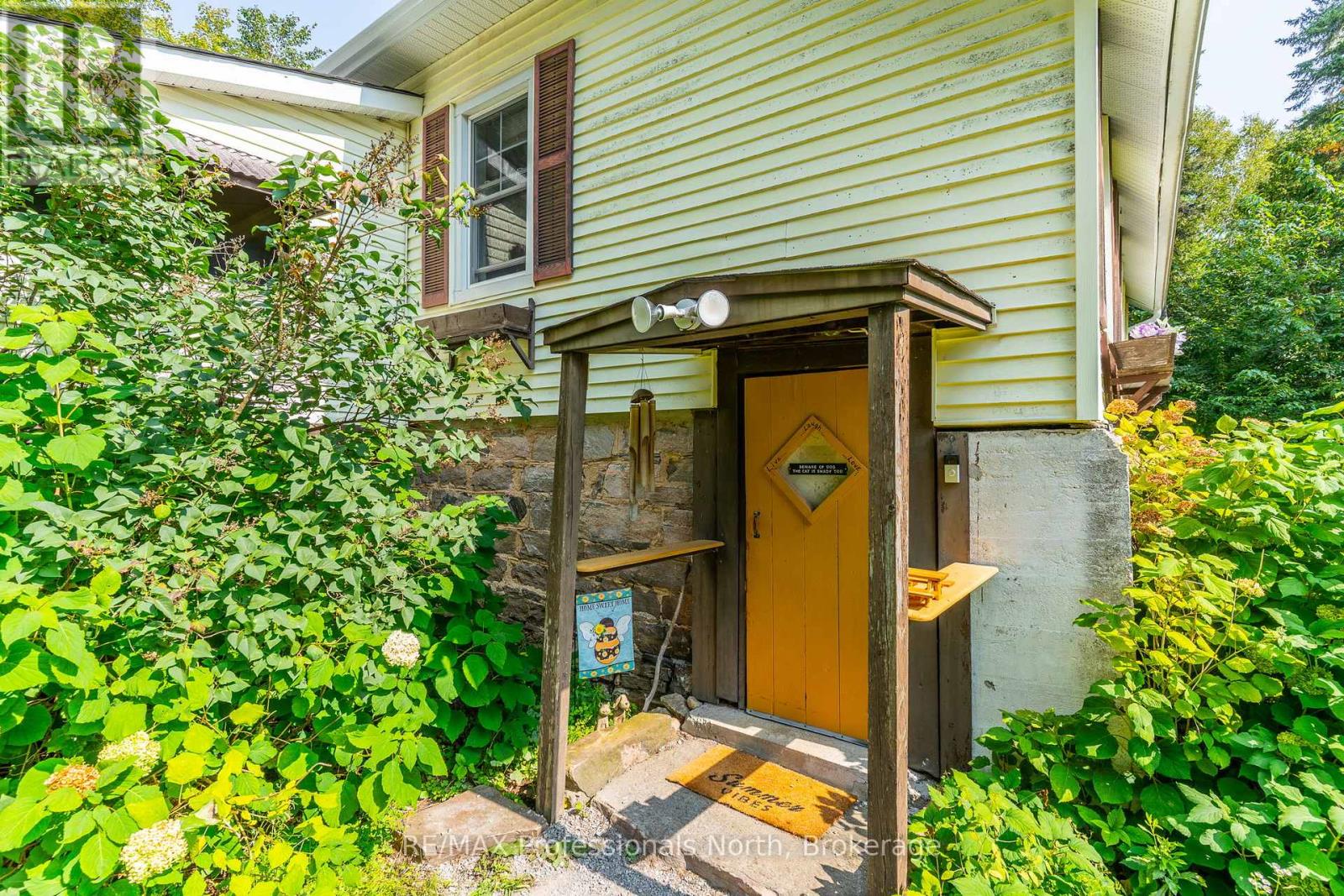 9357 Highway 118 Highway, Minden Hills, Ontario  K0M 2K0 - Photo 5 - X12400827