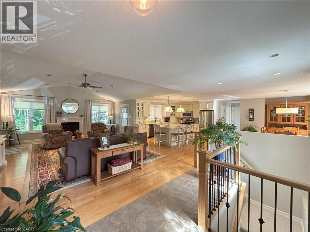 22 Gordon Road, Tiny, Ontario  L0L 2T0 - Photo 2 - 40768486