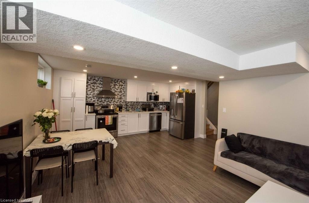 34 Peach Blossom Crescent Unit# 2, Kitchener, Ontario  N2E 3Z6 - Photo 10 - 40769362