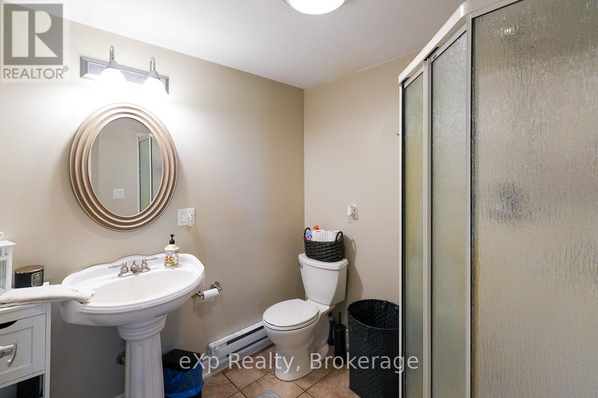 3595 Bruce Road 3, Saugeen Shores, Ontario  N0G 2N0 - Photo 17 - X12401099