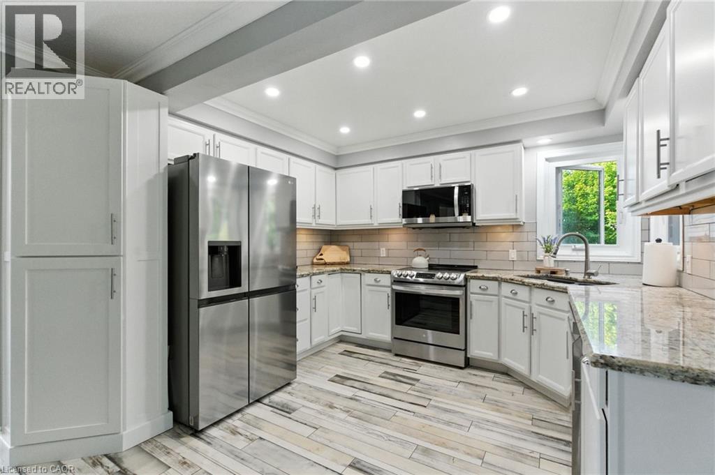 36 Pinecreek Road, Waterdown, Ontario  L8B 0H1 - Photo 15 - 40769450