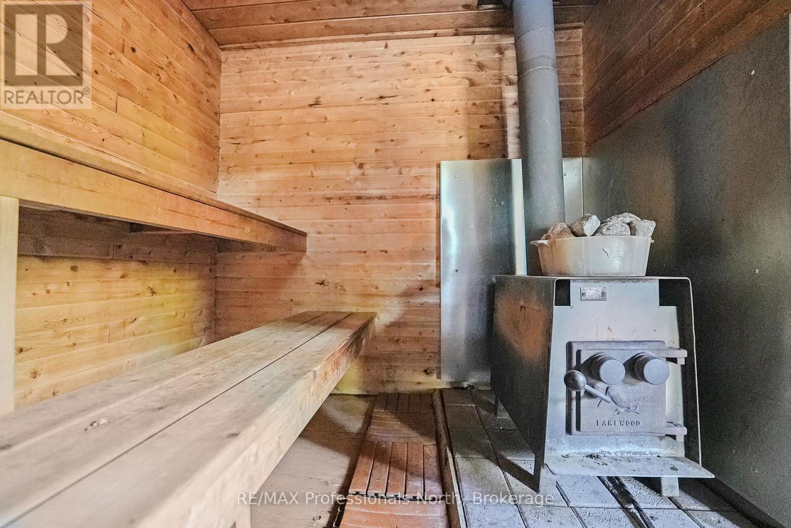 1645 Allen Lake Drive, Dysart Et Al, Ontario  K0L 1X0 - Photo 12 - X12401181