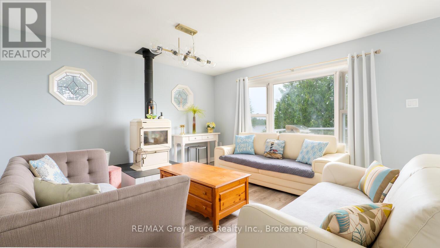952 Dorcas Bay Road, Northern Bruce Peninsula, Ontario  N0H 2R0 - Photo 21 - X12401710