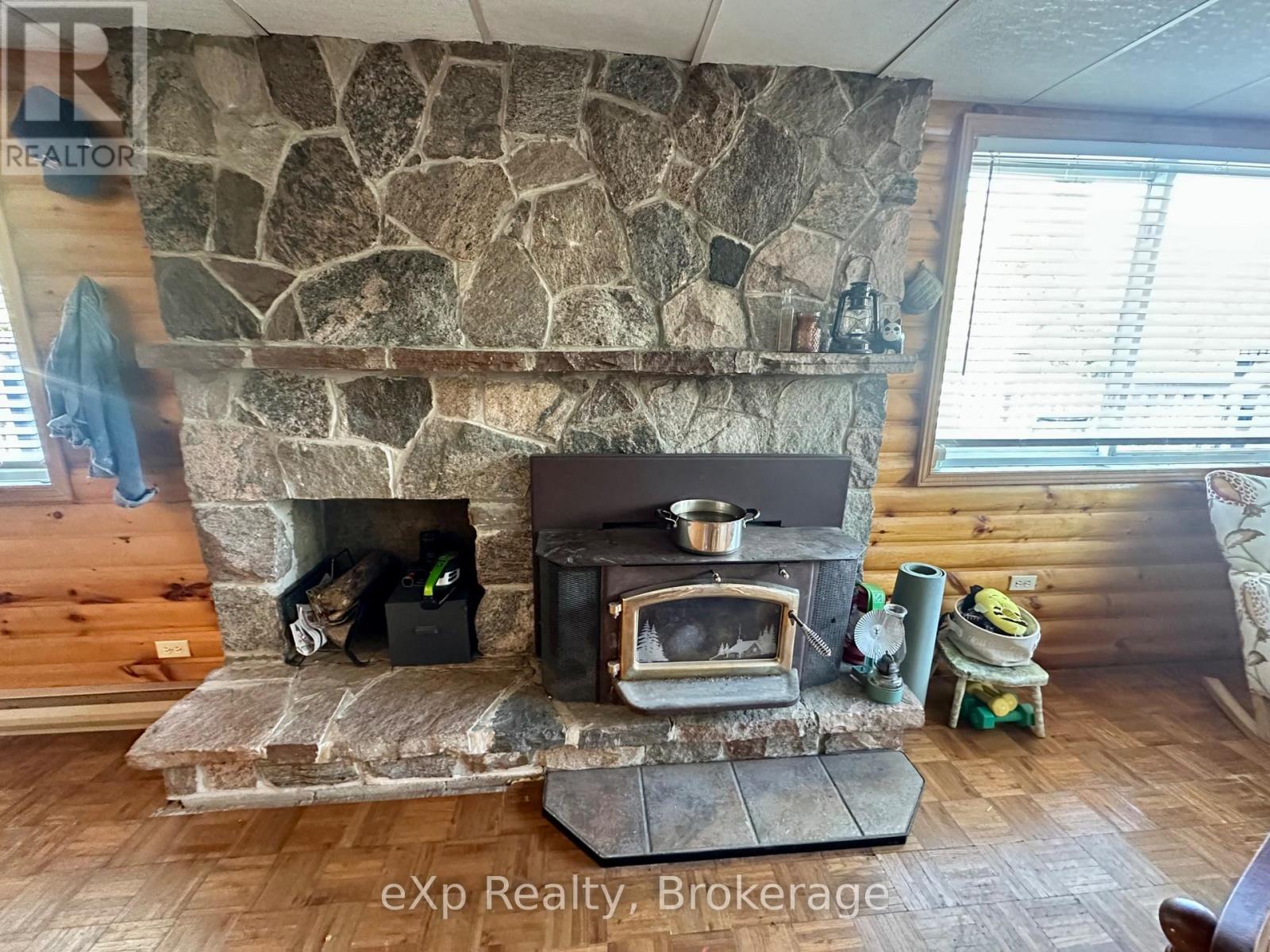 249 River Drive, Burk's Falls, Ontario  P0A 1C0 - Photo 21 - X12401928