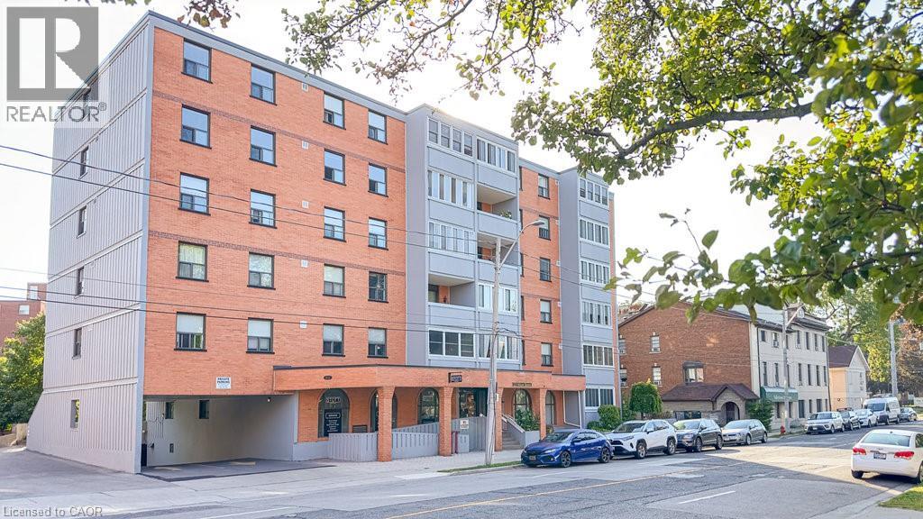23 MAIN Street Unit# 205, Dundas, Ontario