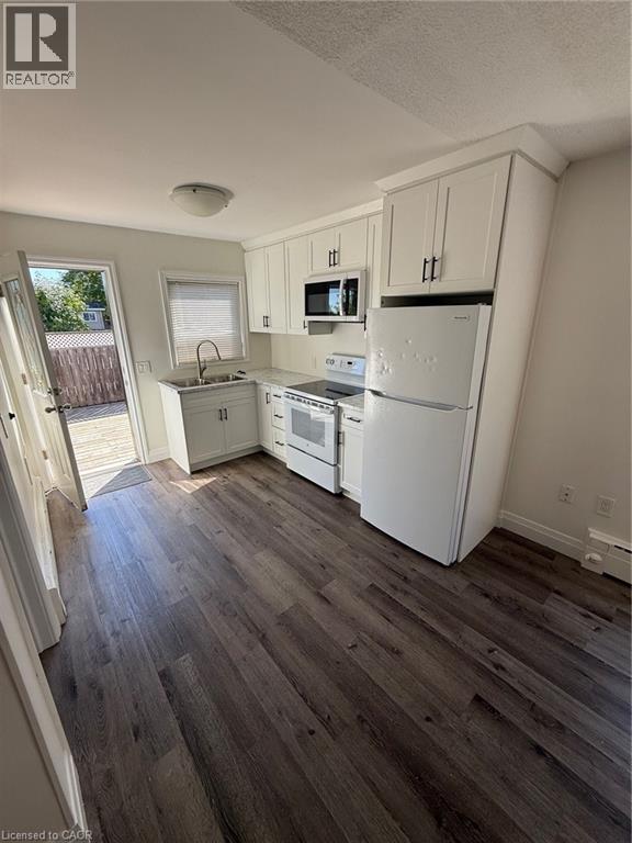 72 Hartzel Road Unit# 2, St. Catharines, Ontario  L2P 1M8 - Photo 4 - 40769408