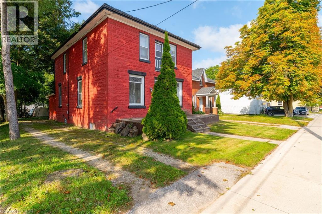 349 Main Street S, Mount Forest, Ontario  N0G 2L0 - Photo 2 - 40769639
