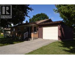 4 WEIGEL Avenue, Elmira, Ontario