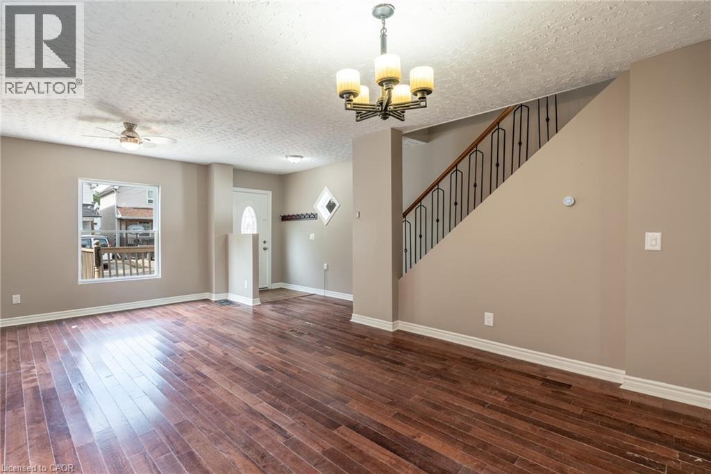 128 Kensington Avenue N, Hamilton, Ontario  L8L 7N5 - Photo 6 - 40768717