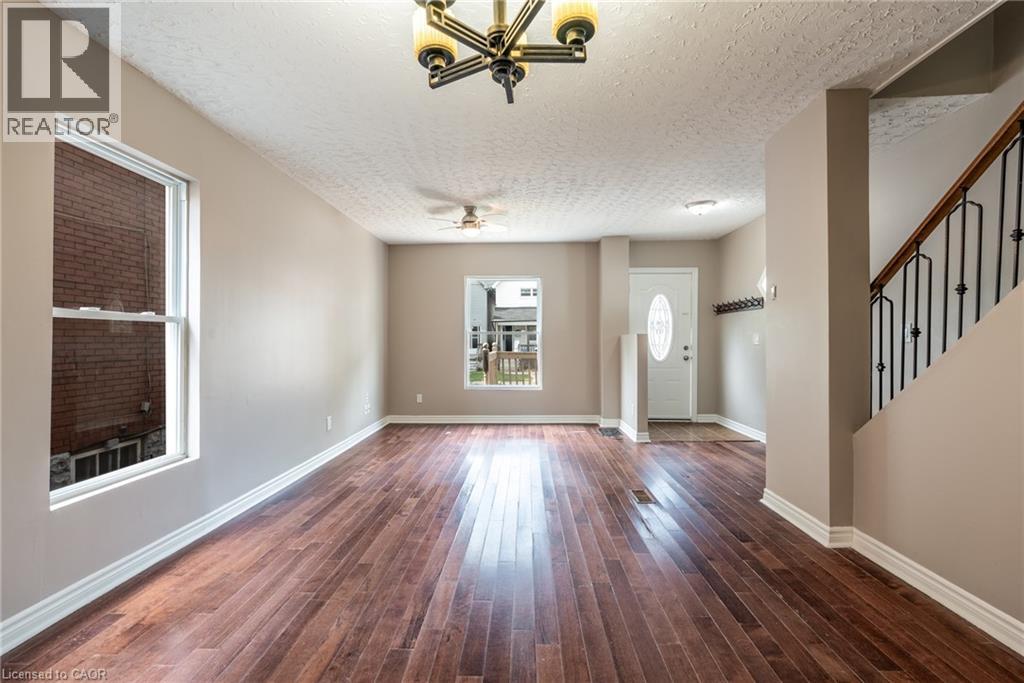 128 Kensington Avenue N, Hamilton, Ontario  L8L 7N5 - Photo 7 - 40768717